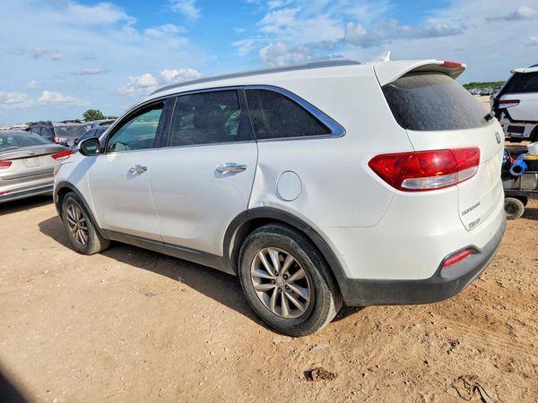 2016 KIA SORENTO L / LX