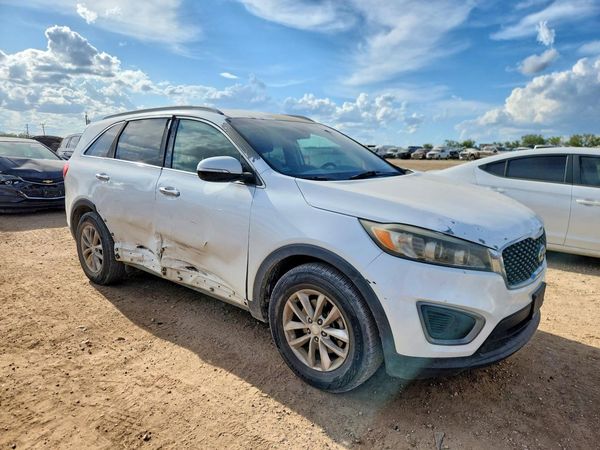 2016 KIA SORENTO L / LX