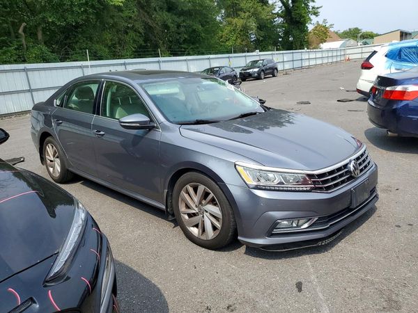 2018 VOLKSWAGEN PASSAT SE, SE w/ Technology