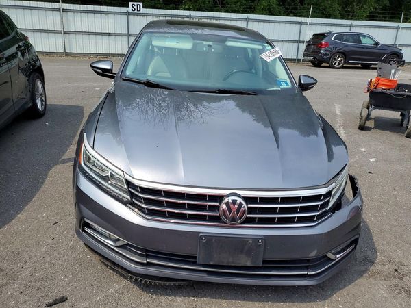 2018 VOLKSWAGEN PASSAT SE, SE w/ Technology