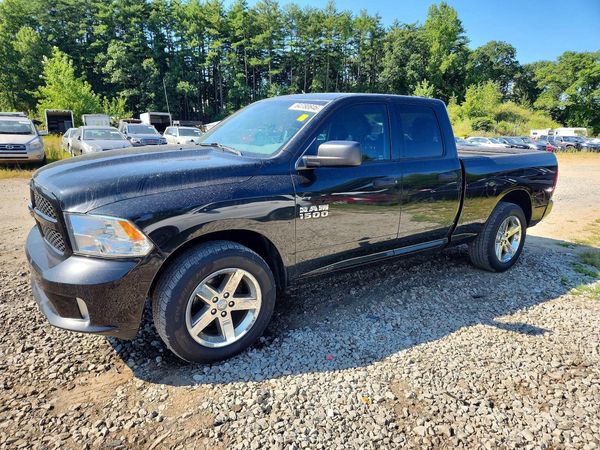 2017 RAM 1500 ST QUAD CAB 4X2