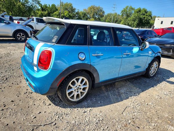 2015 MINI COOPER
