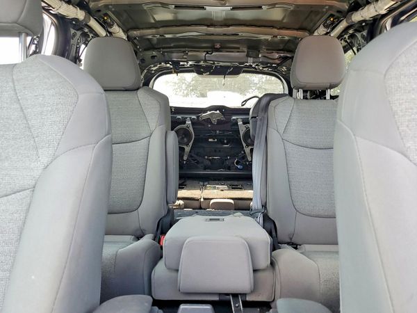 2024 TOYOTA SIENNA LE