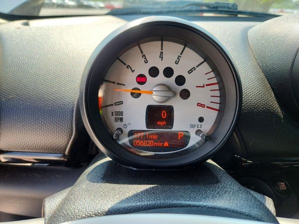 2014 MINI COOPER