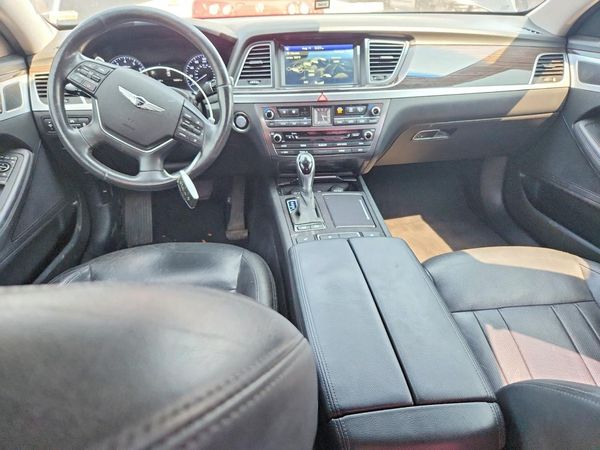 2017 GENESIS G80