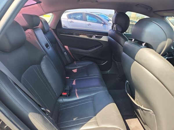 2017 GENESIS G80