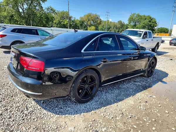 2013 AUDI A8