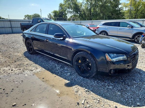 2013 AUDI A8