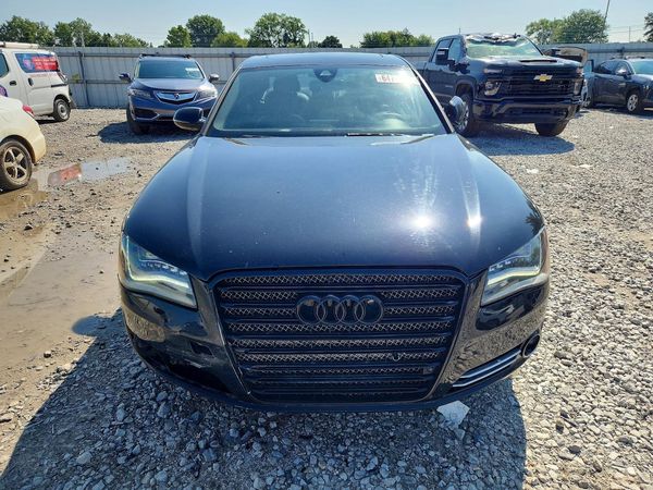 2013 AUDI A8