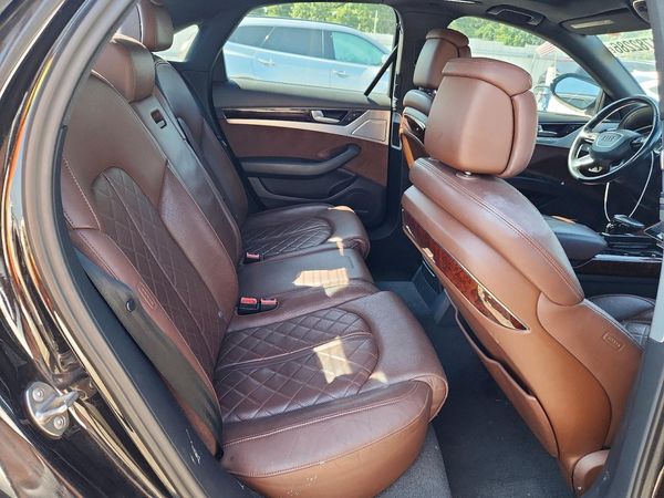 2013 AUDI A8