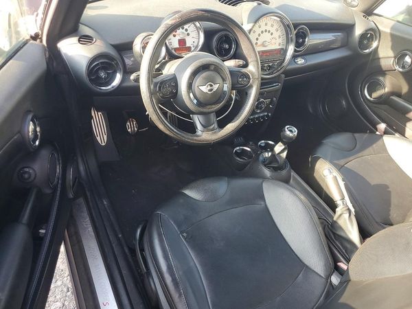 2013 MINI COOPER