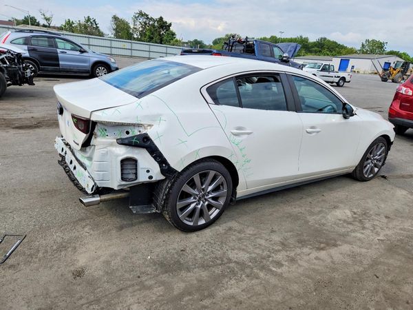 2020 MAZDA 3