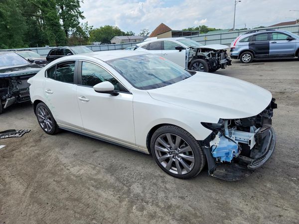 2020 MAZDA 3