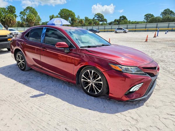 2018 TOYOTA CAMRY