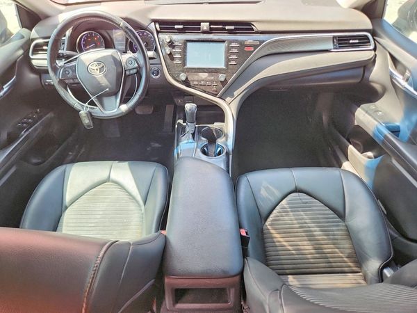 2018 TOYOTA CAMRY