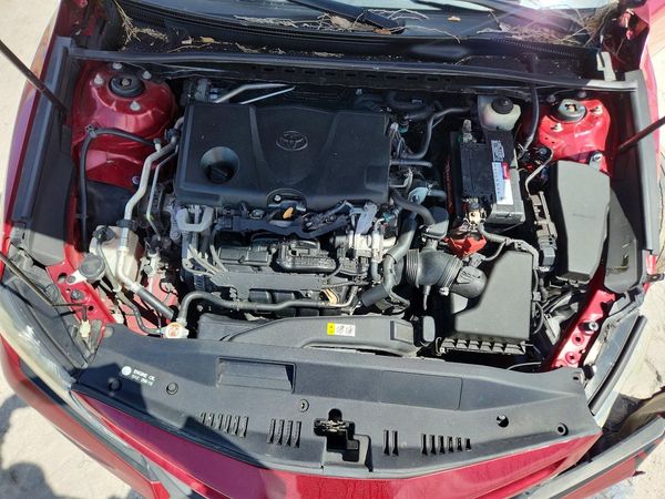2018 TOYOTA CAMRY