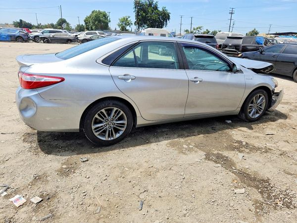 2015 TOYOTA CAMRY SOLA Hybrid