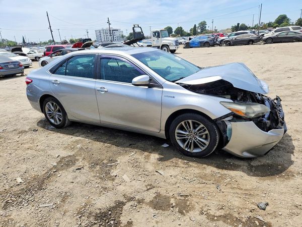 2015 TOYOTA CAMRY SOLA Hybrid