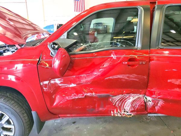 2023 NISSAN FRONTIER Crew Cab