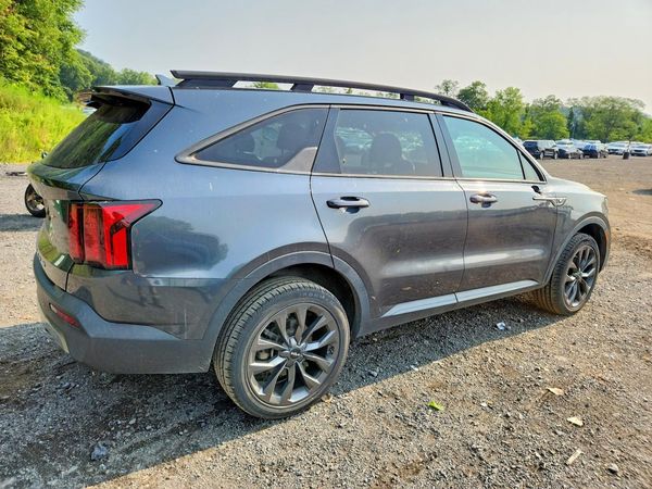 2022 KIA SORENTO EX