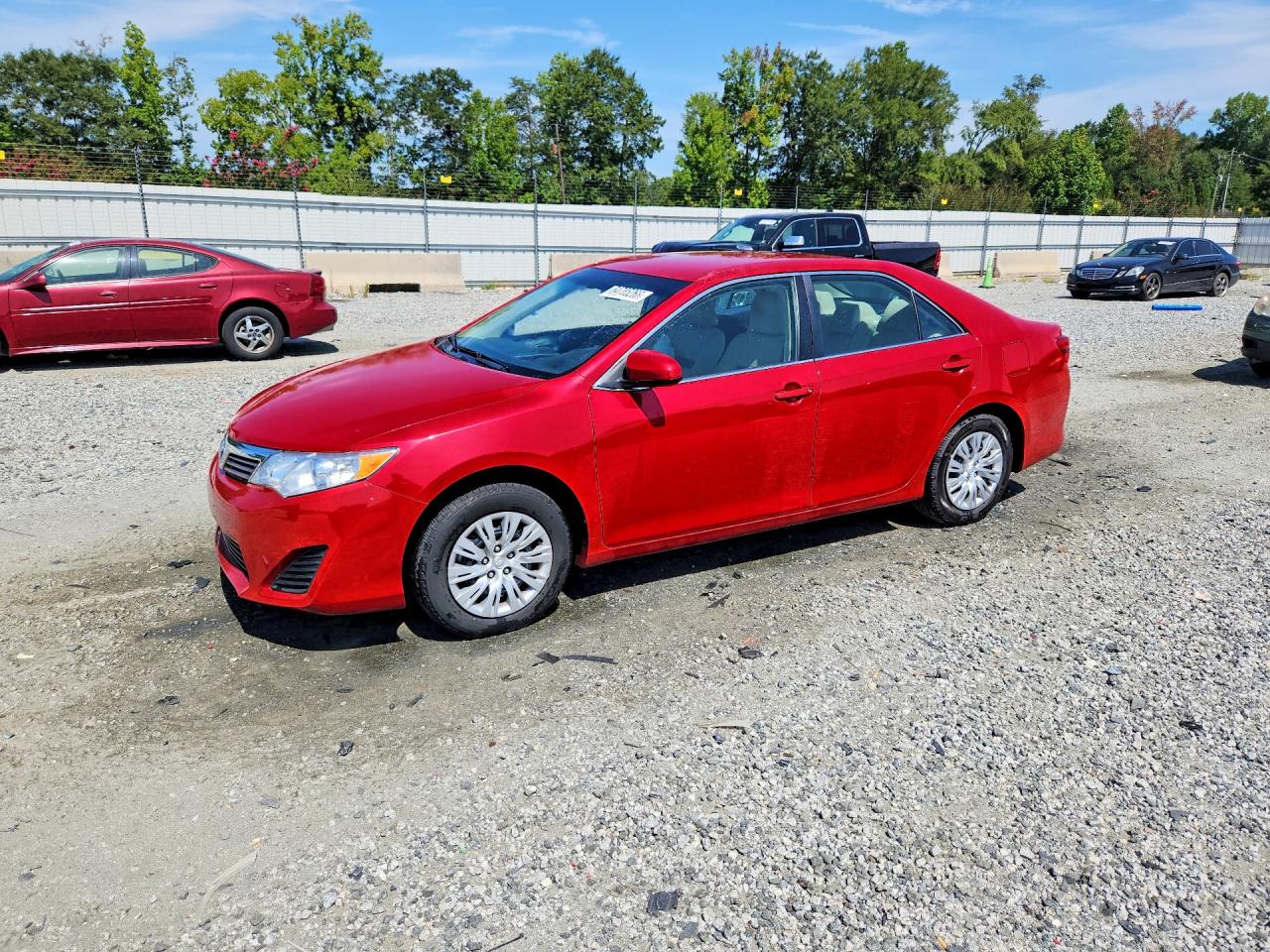 2014 TOYOTA CAMRY