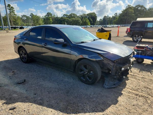 2021 HYUNDAI ELANTRA SEL w/ Convenience Pkg