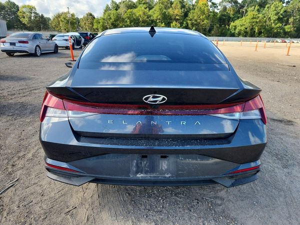 2021 HYUNDAI ELANTRA SEL w/ Convenience Pkg