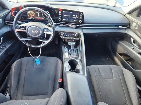 2021 HYUNDAI ELANTRA SEL w/ Convenience Pkg