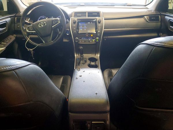 2016 TOYOTA CAMRY
