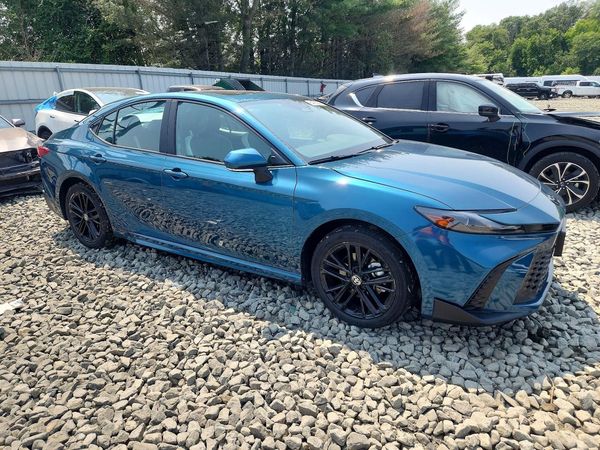2025 TOYOTA CAMRY