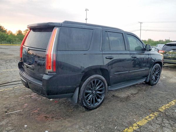2016 CADILLAC ESCALADE Standard