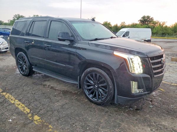 2016 CADILLAC ESCALADE Standard