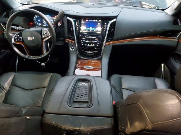 2016 CADILLAC ESCALADE Standard