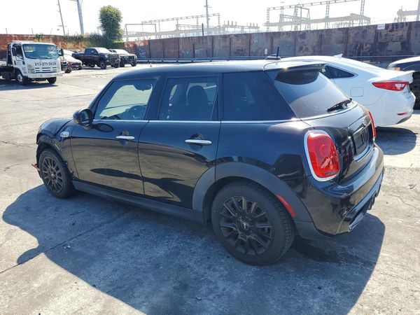 2017 MINI COOPER