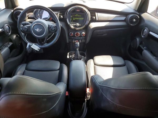 2017 MINI COOPER