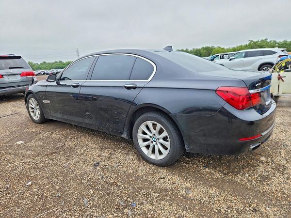 2013 BMW 740