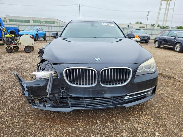 2013 BMW 740