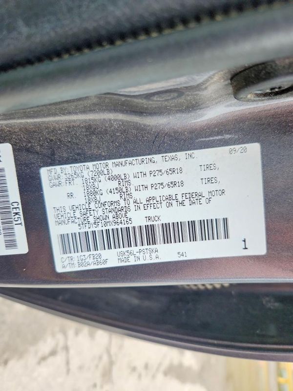 2021 TOYOTA TUNDRA SR5 grade