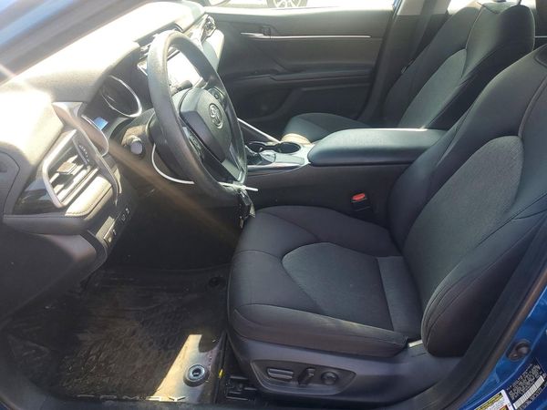 2019 TOYOTA CAMRY