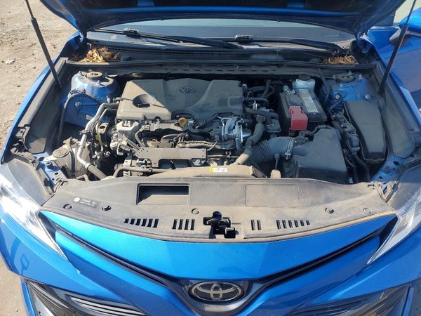 2019 TOYOTA CAMRY