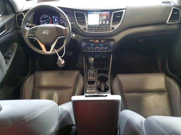 2017 HYUNDAI TUCSON
