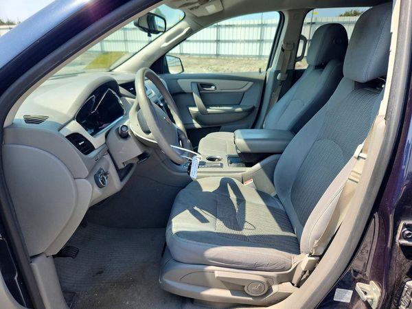 2017 CHEVROLET TRAVERSE LS