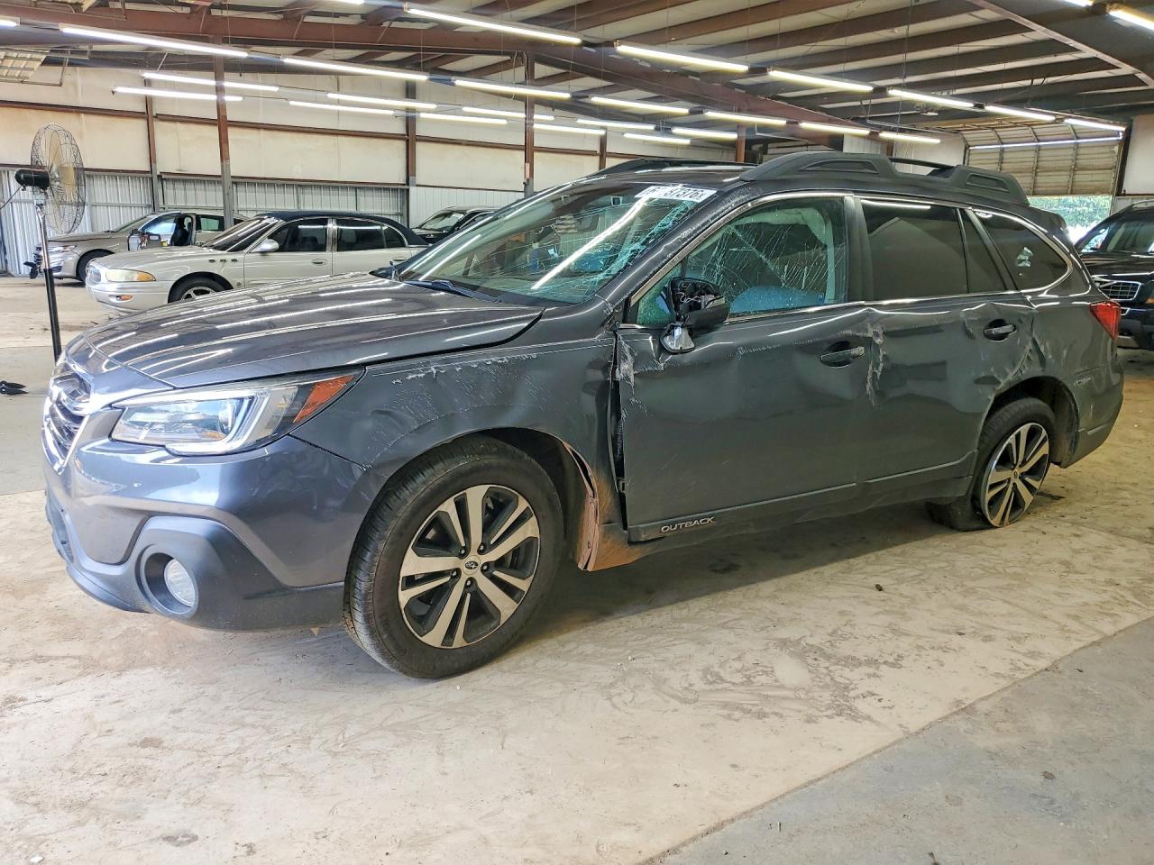 2018 SUBARU OUTBACK Limited+M/R+ES+NAVI — Front 3/4