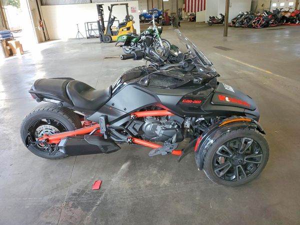 2025 CAN-AM SPYDER ROADSTER