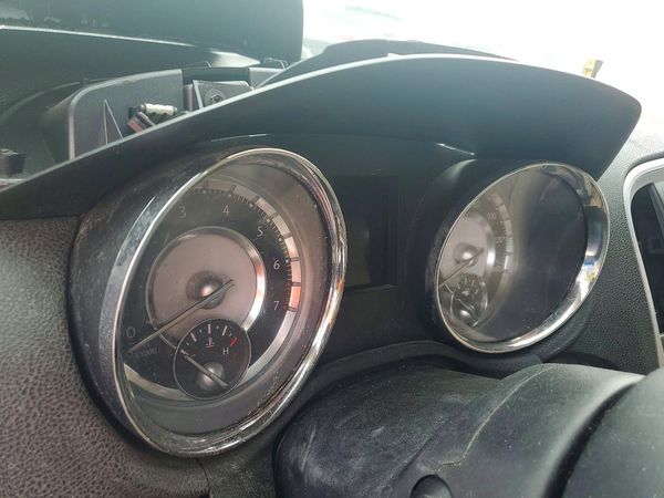 2012 CHRYSLER 300 Base/Limited