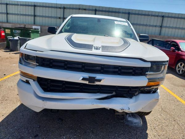 2017 CHEVROLET SILVERADO Custom