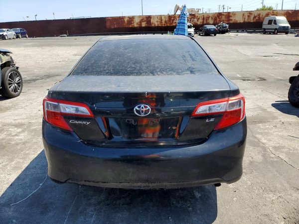 2012 TOYOTA CAMRY