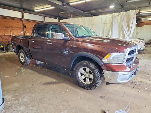 2013 RAM 1500 SLT