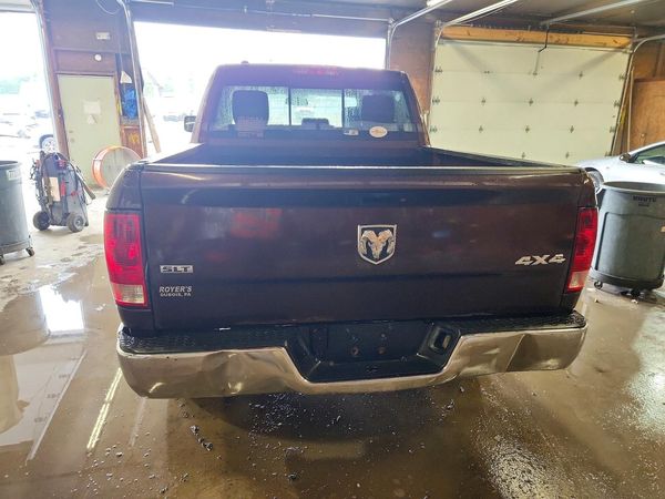 2013 RAM 1500 SLT