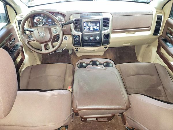 2013 RAM 1500 SLT